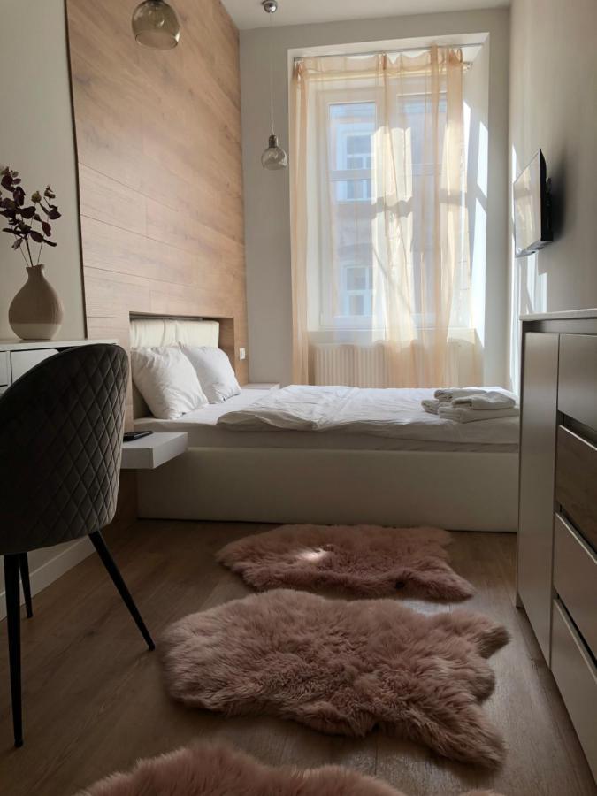 Вул Вірменська 14 Апартаменти Lviv Exterior photo